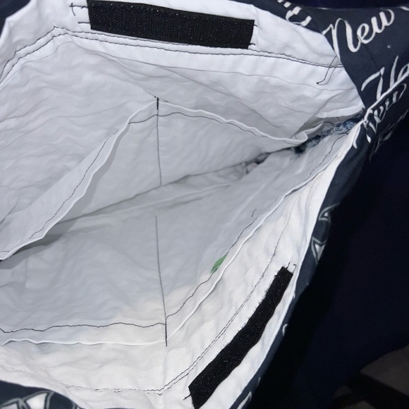 New York Yankees purse - Picture 3 of 3